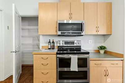 529 241st Lane SE, Sammamish, WA 98074 - Photo 11