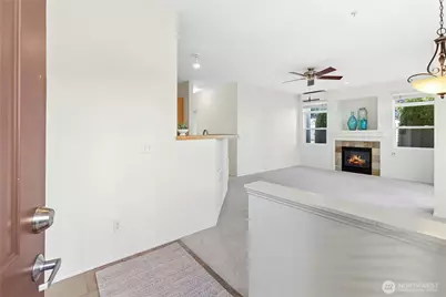 529 241st Lane SE, Sammamish, WA 98074 - Photo 3