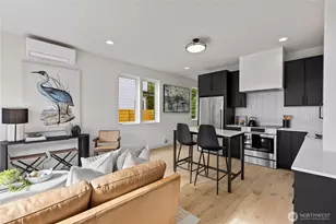 2562 30th Ave W, Seattle, WA 98199 - Photo 7