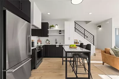 2562 30th Avenue W, Seattle, WA 98199 - Photo 5