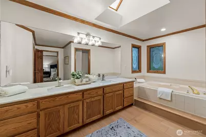 4712 241st Avenue SE, Sammamish, WA 98029 - Photo 23