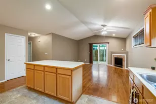 6033 81st Pl NE, Marysville, WA 98270 - Photo 9