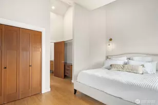 218 24th Ave E, Seattle, WA 98112 - Photo 21