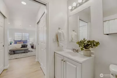 901 Marine View Drive #202, Everett, WA 98201 - Photo 21