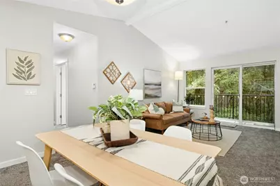 25025 SE Klahanie Boulevard #D302, Sammamish, WA 98029 - Photo 11