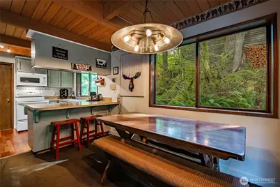 7082 Olympus Way, Glacier, WA 98244 - Photo 9