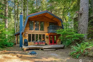7082 Olympus Way, Glacier, WA 98244 - Photo 1