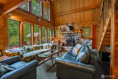 7082 Olympus Way, Glacier, WA 98244 - Photo 5