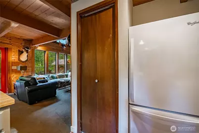 7082 Olympus Way, Glacier, WA 98244 - Photo 13