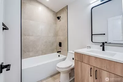 12531 25th Avenue NE #Unit A, Seattle, WA 98125 - Photo 19