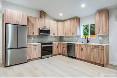 12531 25th Avenue NE #Unit A, Seattle, WA 98125 - Photo 11