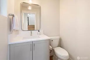 2110 N 43rd St, Seattle, WA 98103 - Photo 15