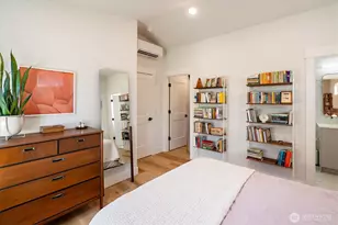 2110 N 43rd St, Seattle, WA 98103 - Photo 21