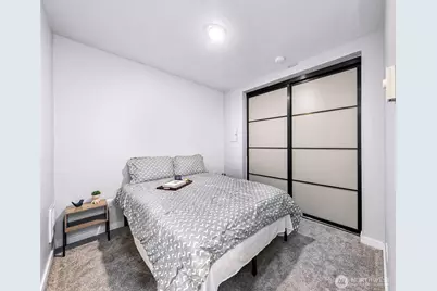 655 Crockett Street #B304, Seattle, WA 98109 - Photo 15