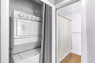 655 Crockett St, Seattle, WA 98109 - Photo 17