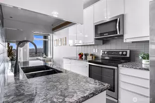 655 Crockett St, Seattle, WA 98109 - Photo 9