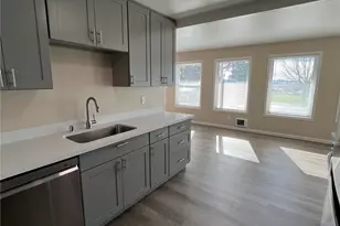 8415 Park Dr, Stanwood, WA 98292 - Photo 9