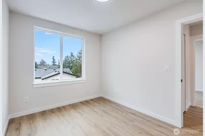 12531 25th Avenue NE #Unit B, Seattle, WA 98125 - Photo 25