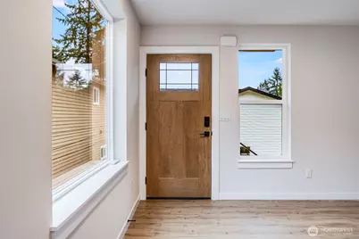 12531 25th Avenue NE #Unit B, Seattle, WA 98125 - Photo 7