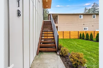 12531 25th Avenue NE #Unit B, Seattle, WA 98125 - Photo 5