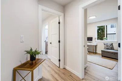 12531 25th Avenue NE #Unit C, Seattle, WA 98125 - Photo 21