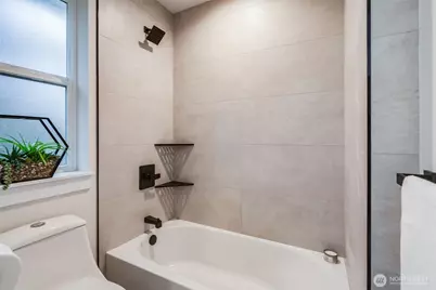 12531 25th Avenue NE #Unit C, Seattle, WA 98125 - Photo 25