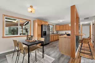 906 Redmond Ave NE, Renton, WA 98056 - Photo 11