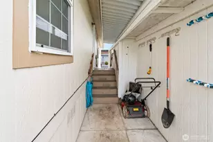 10526 60th St Ct E, Puyallup, WA 98372 - Photo 29