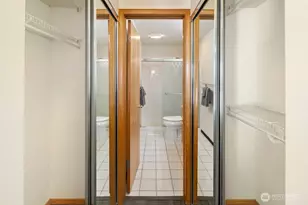 1707 NW 59th St, Seattle, WA 98107 - Photo 17