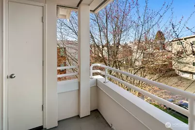 1707 NW 59th Street #302, Seattle, WA 98107 - Photo 21
