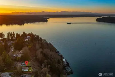 10628 SW Cowan Road, Vashon, WA 98070 - Photo 19