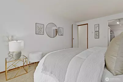 10501 8th Avenue NE #406, Seattle, WA 98125 - Photo 17