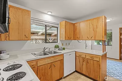 4604 229th Place SW, Mountlake Terrace, WA 98043 - Photo 7