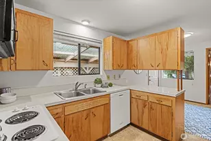 4604 229th Pl SW, Mountlake Terrace, WA 98043 - Photo 7