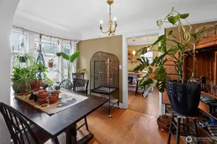 8707 Meridian Ave N, Seattle, WA 98103 - Photo 11