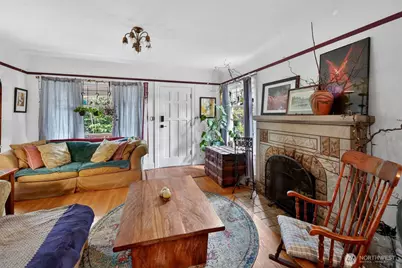 8707 Meridian Avenue N, Seattle, WA 98103 - Photo 7