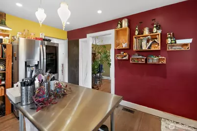 8707 Meridian Avenue N, Seattle, WA 98103 - Photo 13