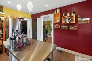 8707 Meridian Ave N, Seattle, WA 98103 - Photo 13