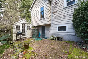 8707 Meridian Ave N, Seattle, WA 98103 - Photo 23