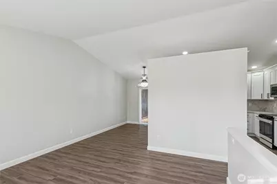 19306 8th Avenue W, Lynnwood, WA 98036 - Photo 3