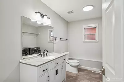 19306 8th Avenue W, Lynnwood, WA 98036 - Photo 17