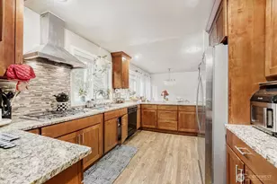 4634 144th Pl SE, Bellevue, WA 98006 - Photo 9