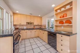 2815 W Smith St, Seattle, WA 98199 - Photo 13