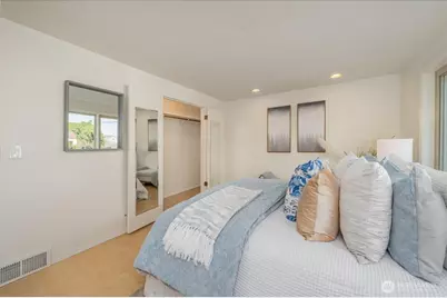 2815 W Smith Street, Seattle, WA 98199 - Photo 17