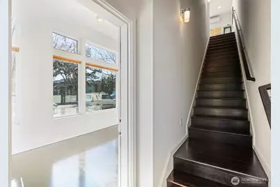 8501 14th Avenue NW, Seattle, WA 98117 - Photo 9