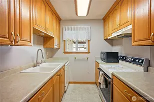 708 Marion Ln SE, Puyallup, WA 98372 - Photo 5