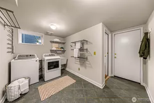 2333 Federal Ave E, Seattle, WA 98102 - Photo 33