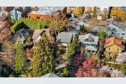 2333 Federal Avenue E, Seattle, WA 98102 - Photo 37