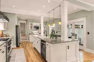 2333 Federal Ave E, Seattle, WA 98102 - Photo 9