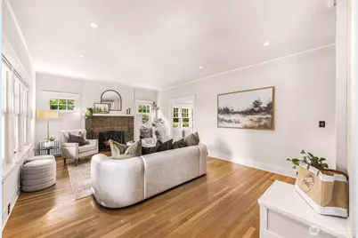 2333 Federal Avenue E, Seattle, WA 98102 - Photo 5